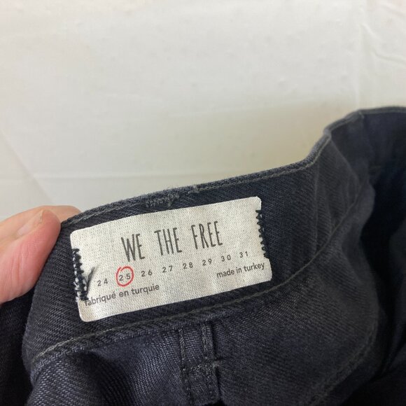 FREE PEOPLE Sz 25 Maggie Black Distressed Jeans Raw Hem Button Fly Mid Rise - Picture 7 of 8